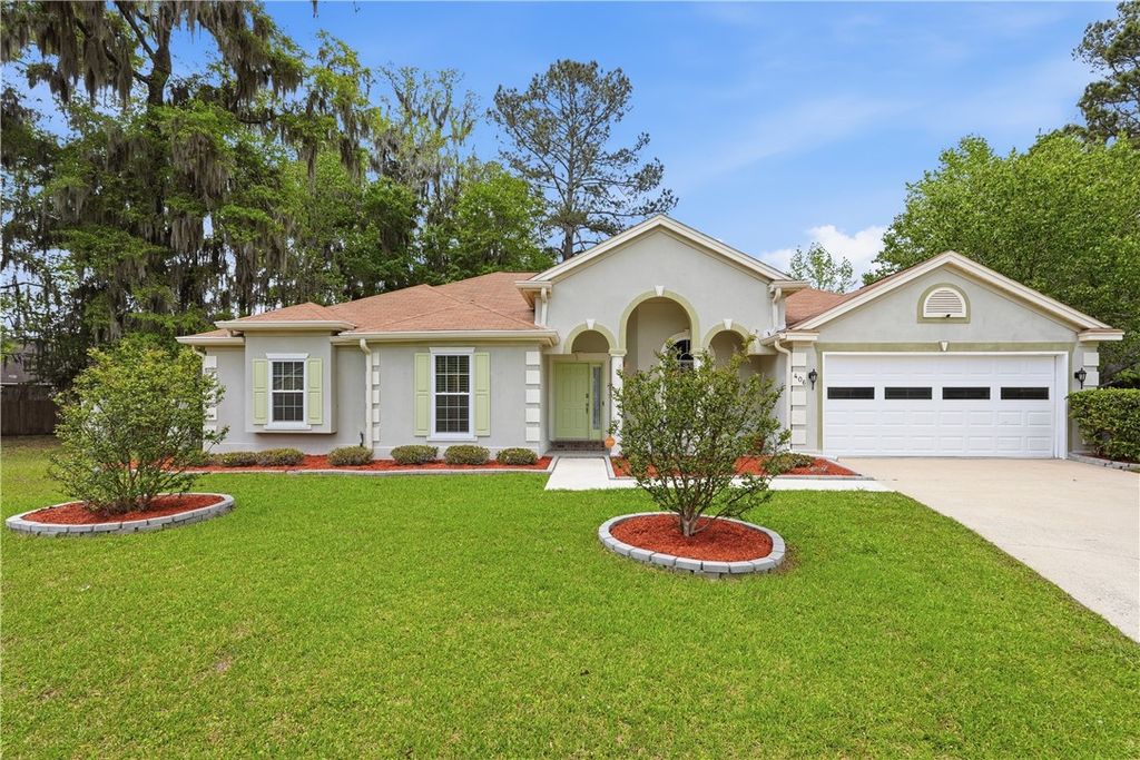 406 Cambridge Court, Hinesville, GA 31313