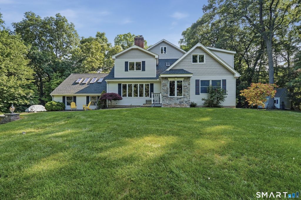 890 Woodruff Street, Southington, CT 06489