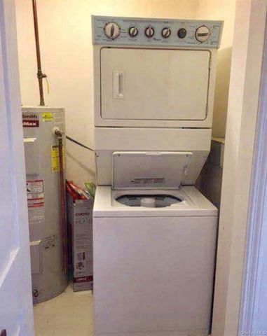 37-20 Prince Street 11A, Flushing, NY 11354