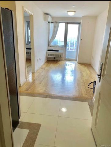 37-20 Prince Street 11A, Flushing, NY 11354