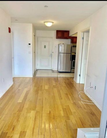 37-20 Prince Street 11A, Flushing, NY 11354