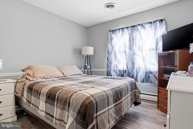 114 S LOCKWILLOW AVE, Harrisburg, PA 17112