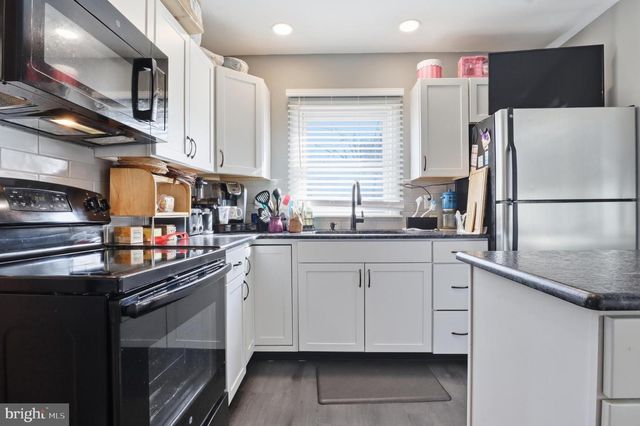 114 S LOCKWILLOW AVE, Harrisburg, PA 17112