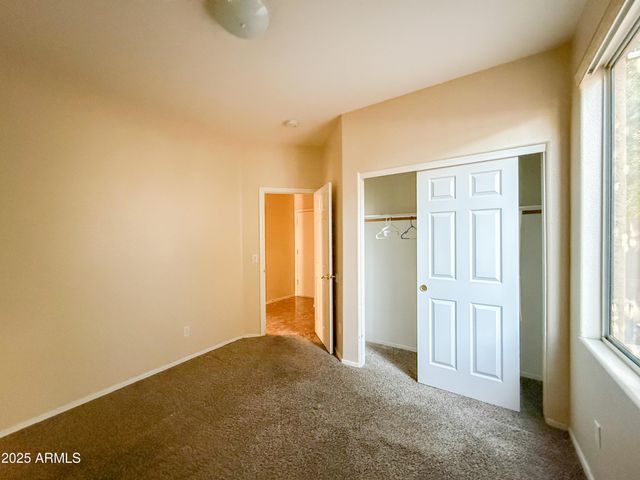 6874 W BLACKHAWK Drive, Glendale, AZ 85308