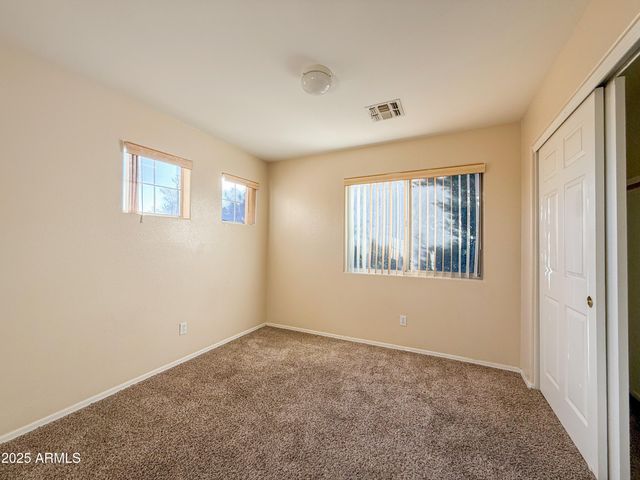 6874 W BLACKHAWK Drive, Glendale, AZ 85308