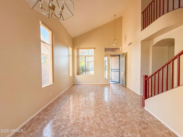 6874 W BLACKHAWK Drive, Glendale, AZ 85308