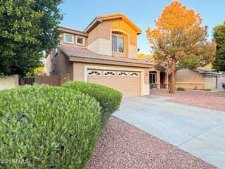 6874 W BLACKHAWK Drive, Glendale, AZ 85308