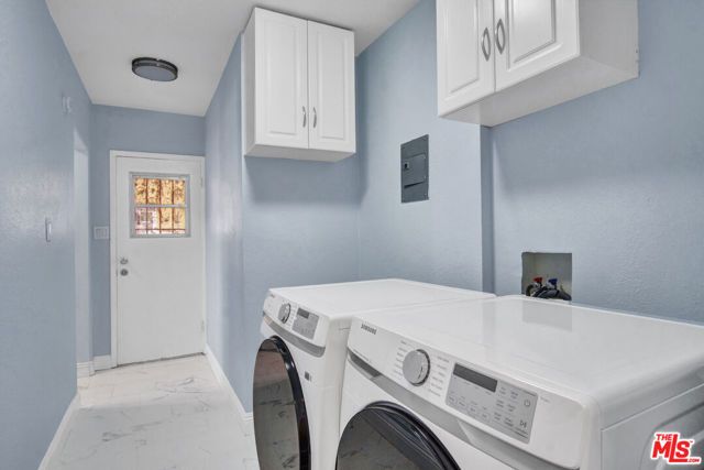 1728 W 81st Street, Los Angeles, CA 90047