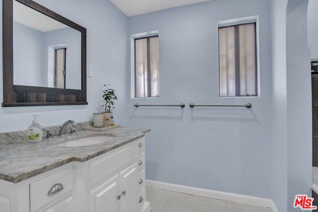 1728 W 81st Street, Los Angeles, CA 90047