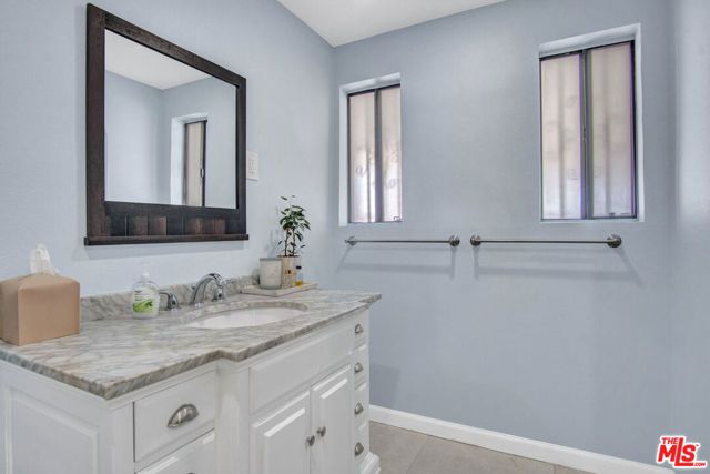 1728 W 81st Street, Los Angeles, CA 90047