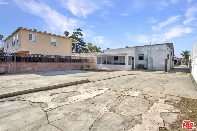 1728 W 81st Street, Los Angeles, CA 90047