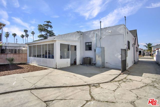 1728 W 81st Street, Los Angeles, CA 90047