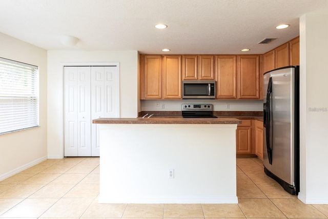 4020 PITCH PINE CIRCLE, Oviedo, FL 32765