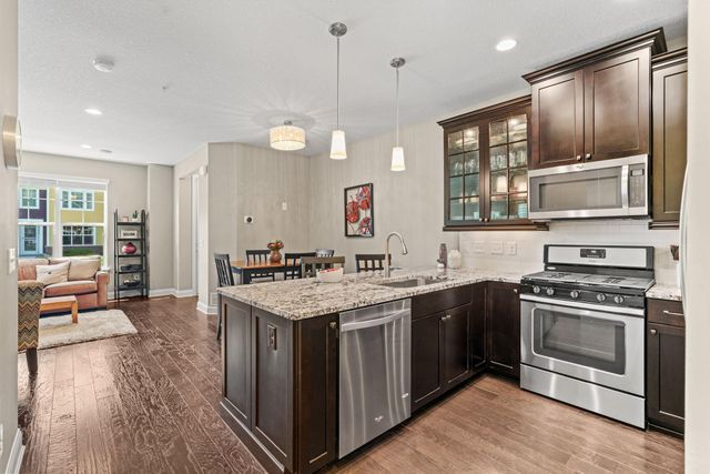 11819 84th Avenue N, Maple Grove, MN 55369
