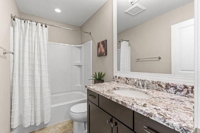 11819 84th Avenue N, Maple Grove, MN 55369