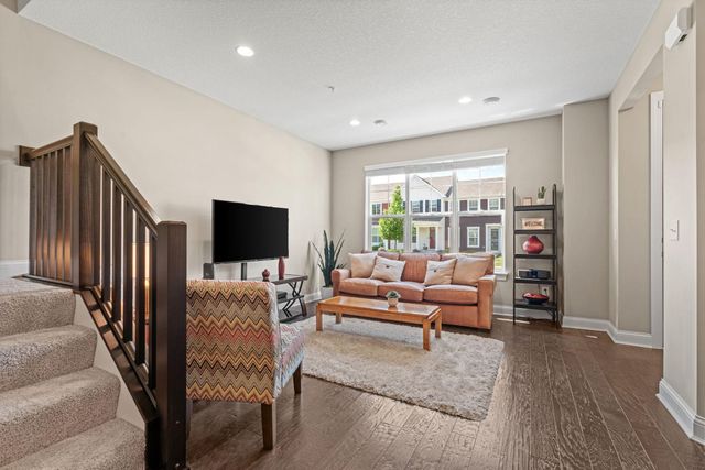 11819 84th Avenue N, Maple Grove, MN 55369