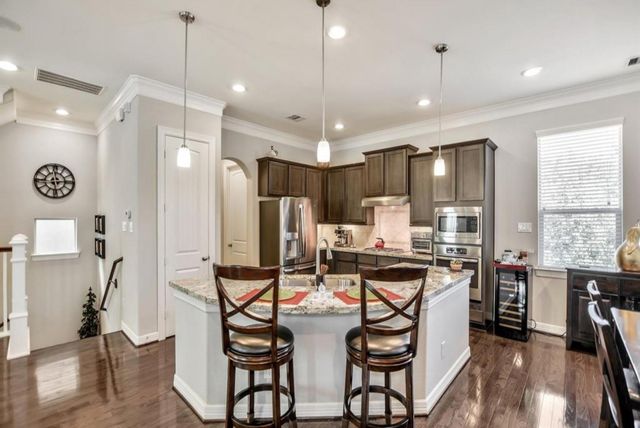 12265 Oxford Crescent Circle, Houston, TX 77082