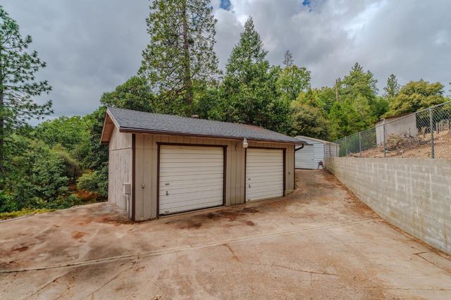 16001 N Cedar Heights Dr, Pioneer, CA 95666