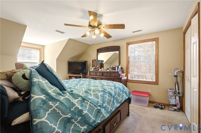 5612 Whitesell Rd, Louisa, VA 23093