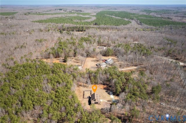 5612 Whitesell Rd, Louisa, VA 23093