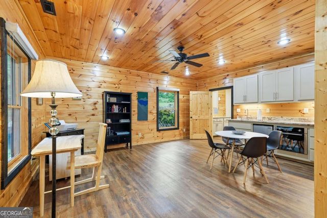350 Kensington Drive, Mineral Bluff, GA 30559