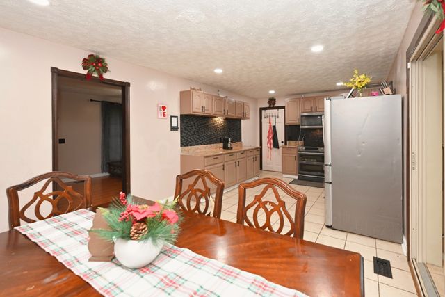 216 Southburn Dr, Hendersonville, TN 37075