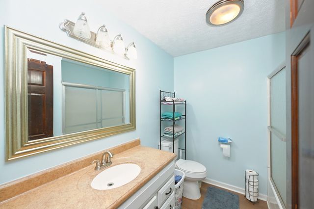 216 Southburn Dr, Hendersonville, TN 37075