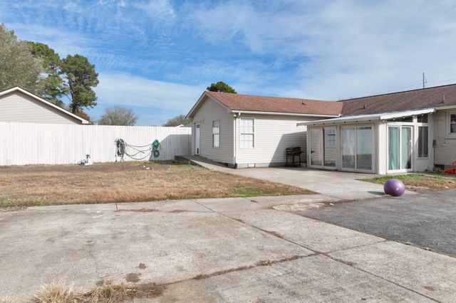 216 Southburn Dr, Hendersonville, TN 37075