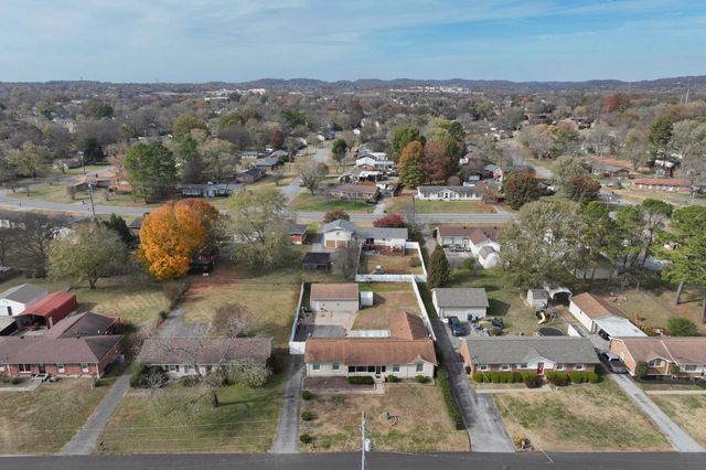 216 Southburn Dr, Hendersonville, TN 37075