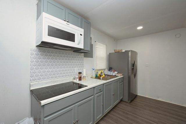 216 Southburn Dr, Hendersonville, TN 37075