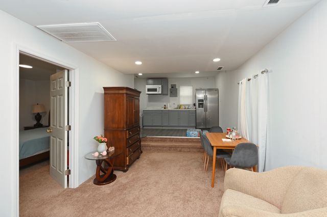 216 Southburn Dr, Hendersonville, TN 37075