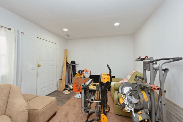 216 Southburn Dr, Hendersonville, TN 37075