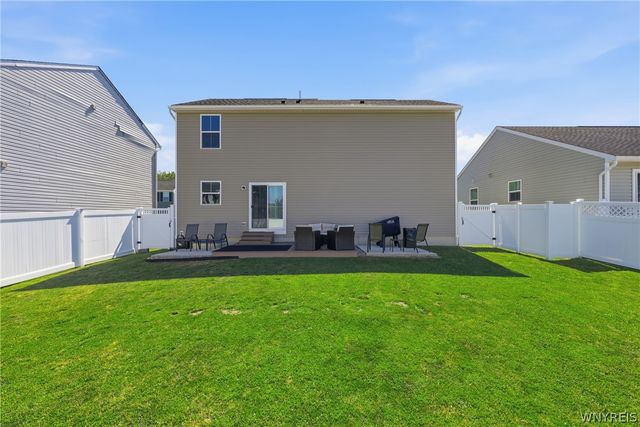 60 Allie Lane, Hamburg, NY 14075