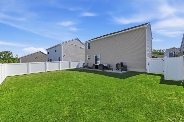 60 Allie Lane, Hamburg, NY 14075