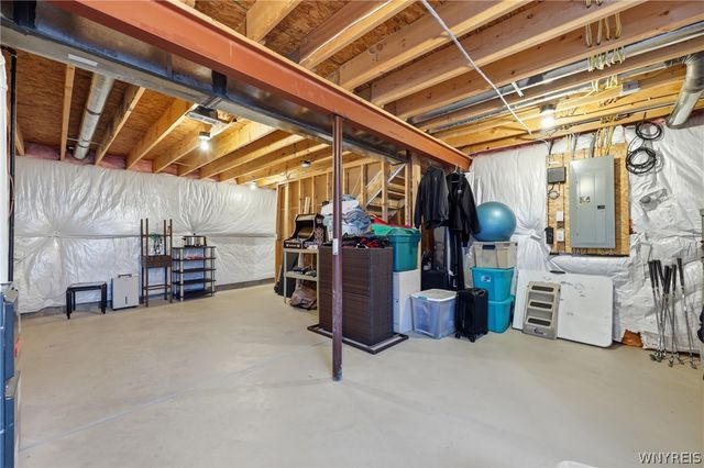 60 Allie Lane, Hamburg, NY 14075