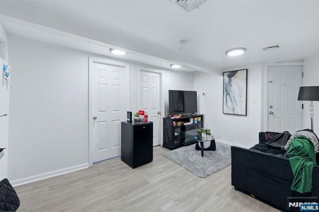 32 Jefferson Street, Paterson, NJ 07522