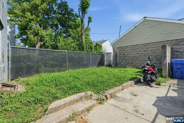 32 Jefferson Street, Paterson, NJ 07522