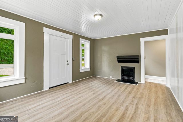 2928 Old Cornelia Highway, Gainesville, GA 30507