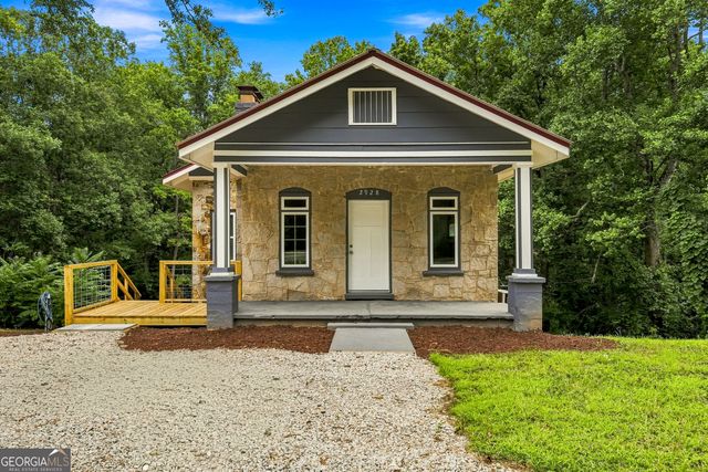 2928 Old Cornelia Highway, Gainesville, GA 30507