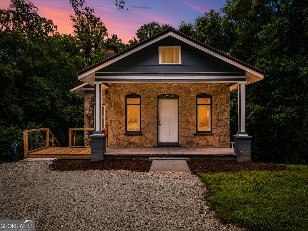 2928 Old Cornelia Highway, Gainesville, GA 30507