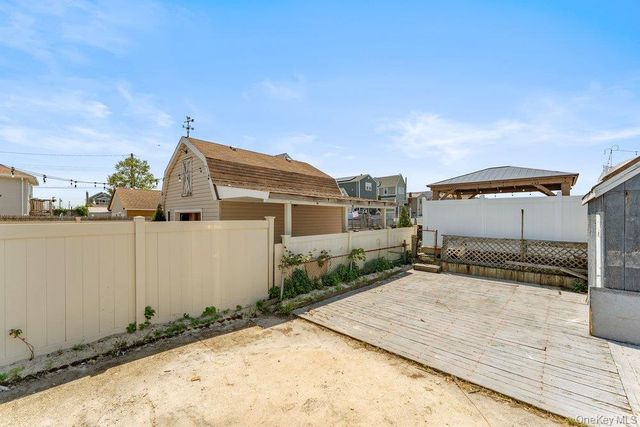 1107 Cross Bay Boulevard, Broad Channel, NY 11693