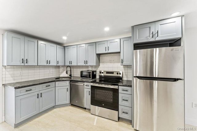 1107 Cross Bay Boulevard, Broad Channel, NY 11693