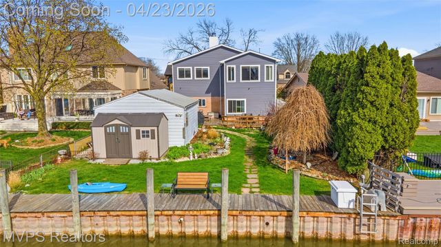 39415 E Archer Drive, Harrison Charter Township, MI 48045