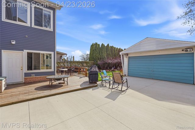 39415 E Archer Drive, Harrison Charter Township, MI 48045