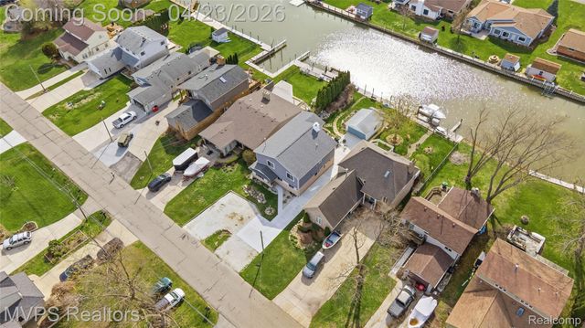 39415 E Archer Drive, Harrison Charter Township, MI 48045