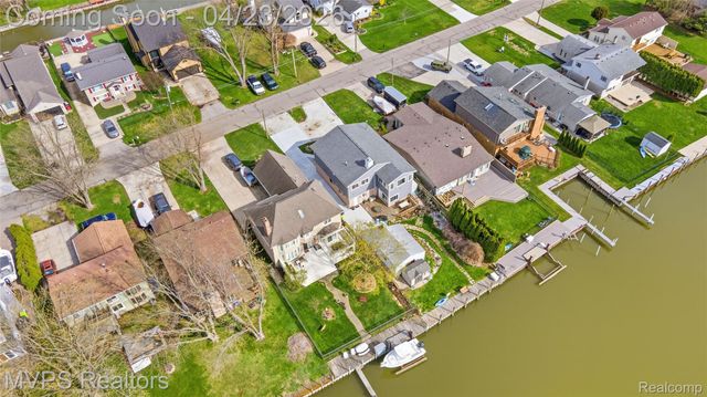 39415 E Archer Drive, Harrison Charter Township, MI 48045