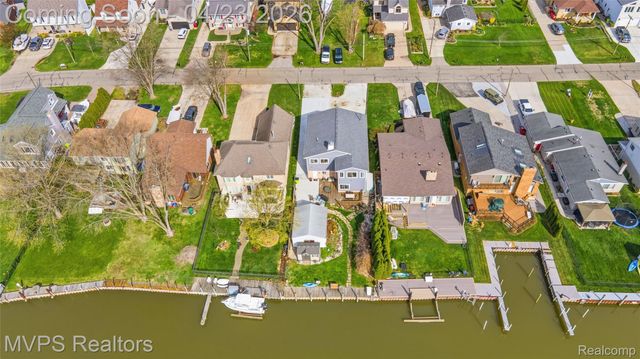 39415 E Archer Drive, Harrison Charter Township, MI 48045