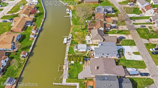 39415 E Archer Drive, Harrison Charter Township, MI 48045