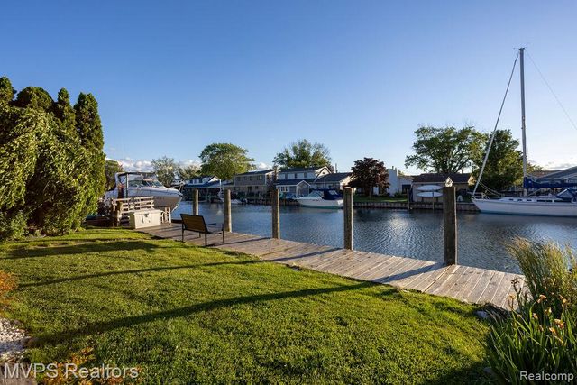 39415 E Archer Drive, Harrison Charter Township, MI 48045