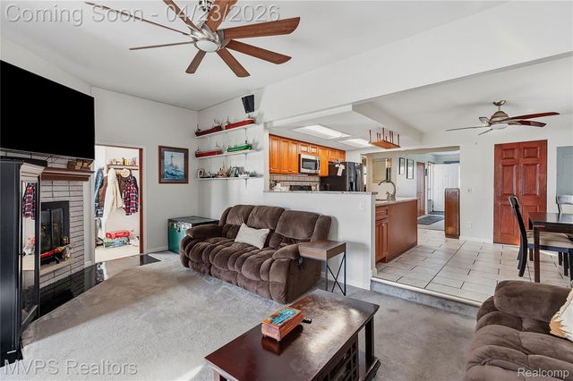 39415 E Archer Drive, Harrison Charter Township, MI 48045